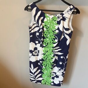 Lilly Pulitzer Sleeveless Dress with Green embroidered accent size 4